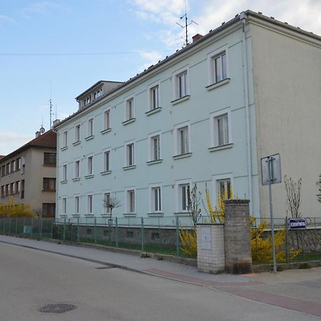 Apartmanovy Byt Trebon Bagian luar foto