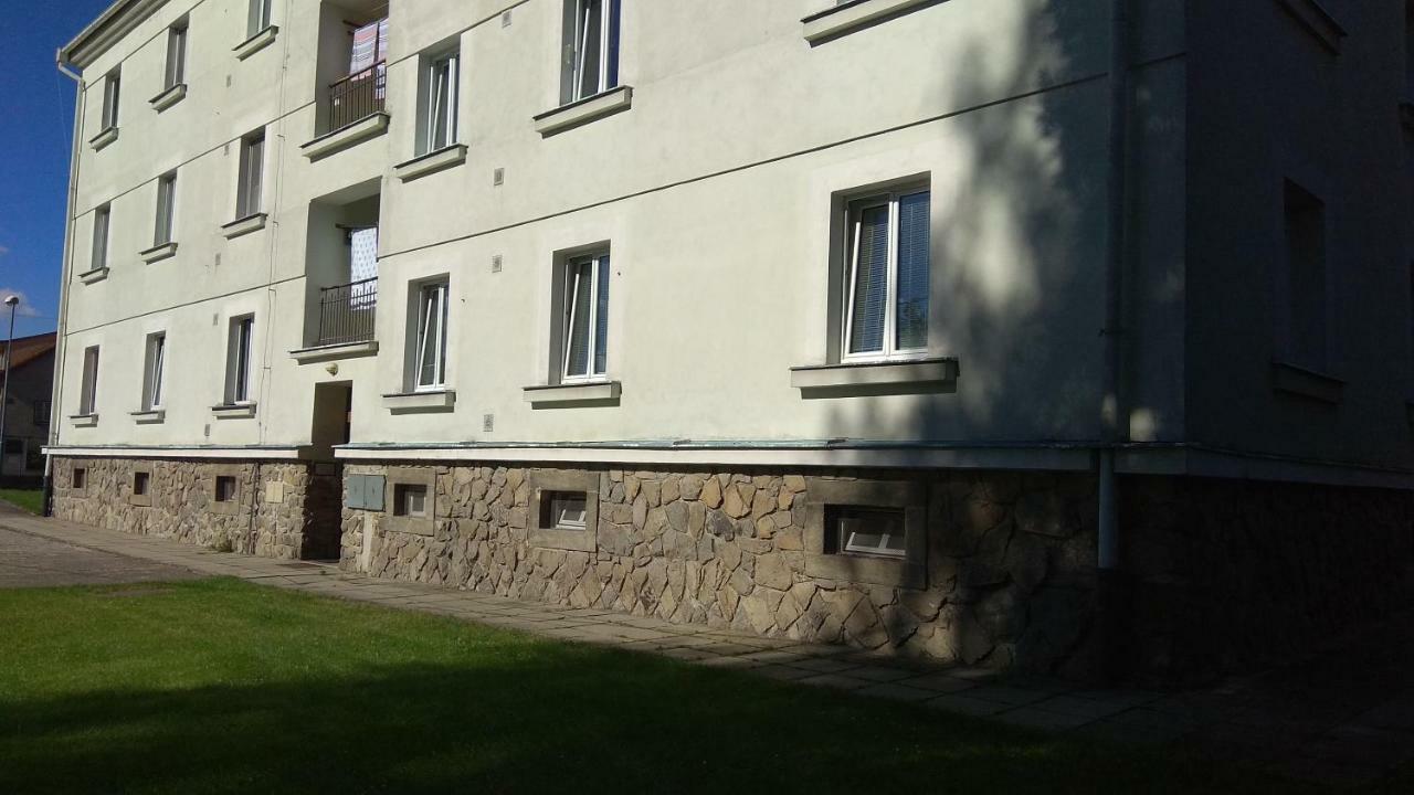Apartmanovy Byt Trebon Bagian luar foto