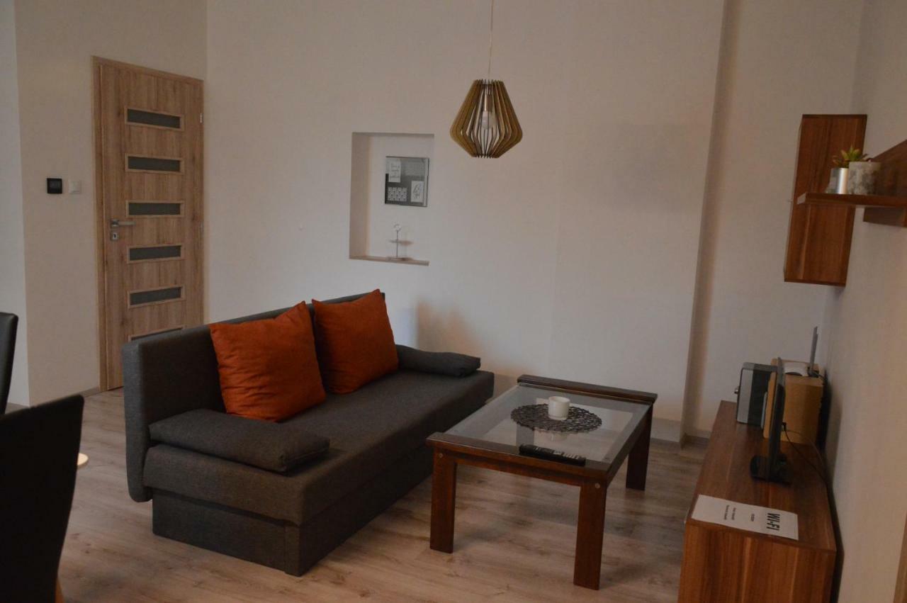 Apartmanovy Byt Trebon Bagian luar foto
