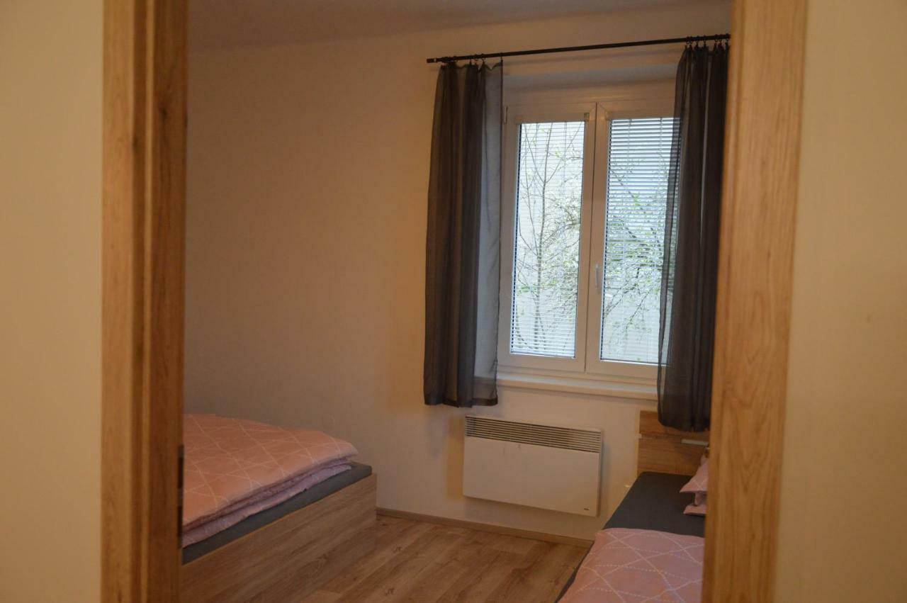 Apartmanovy Byt Trebon Bagian luar foto