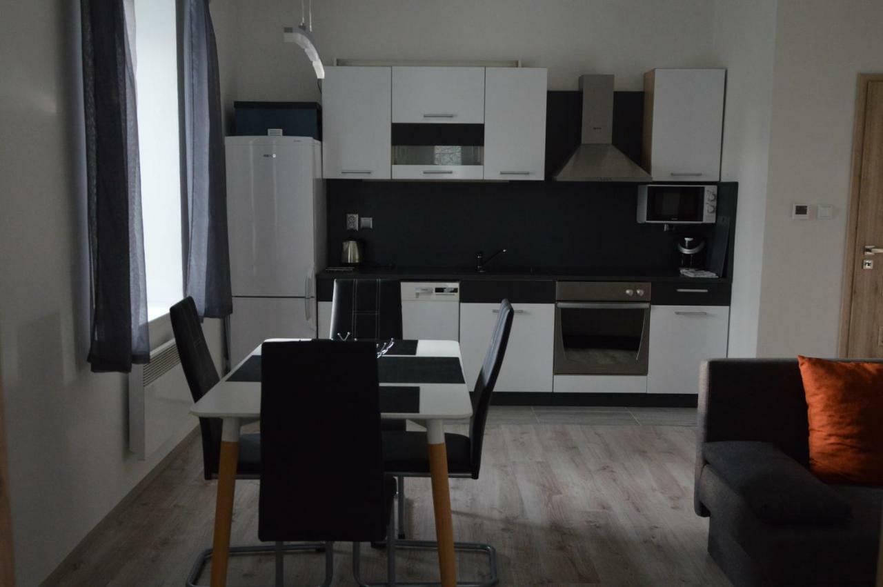 Apartmanovy Byt Trebon Bagian luar foto